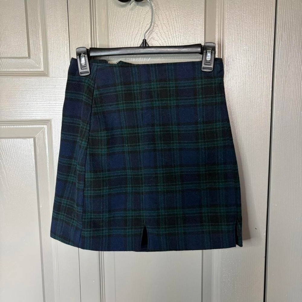 Hollister plaid skirt Size XS Y2K plaid miniโ skirt preppy blue green